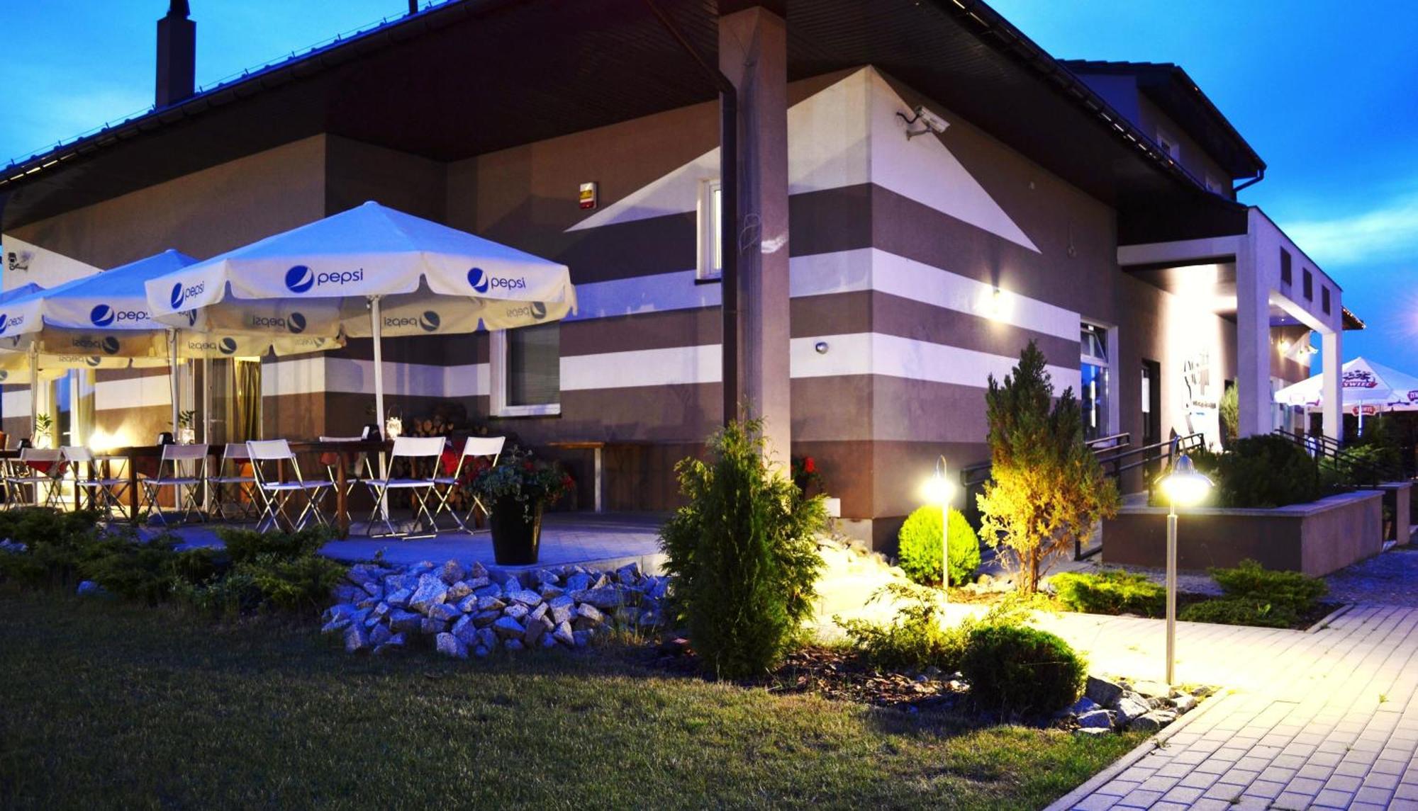 Hotel Graffit Świebodzin Kültér fotó